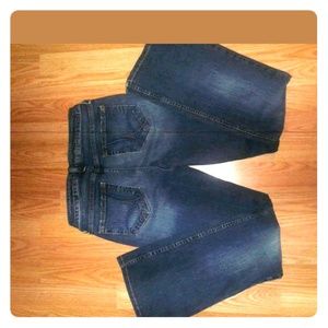 Arizona jeans size 5 avg